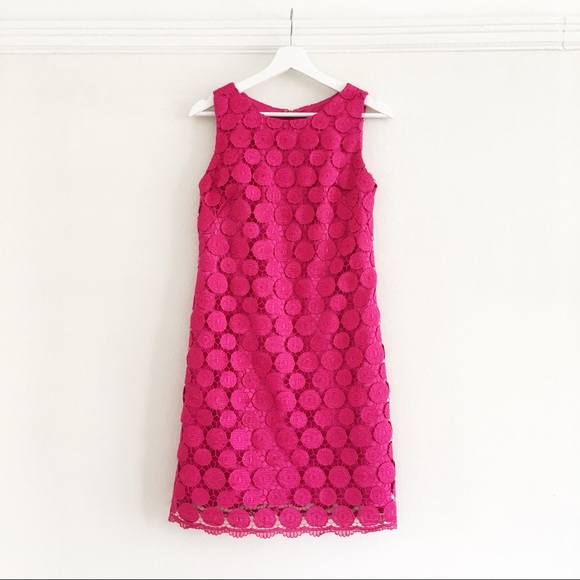 Eliza J Dresses & Skirts - Eliza J Crochet Shift Dress lined